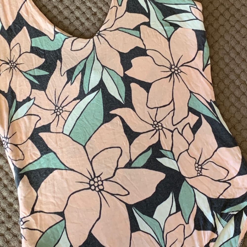 Bodysuit - Picture 2 of 5